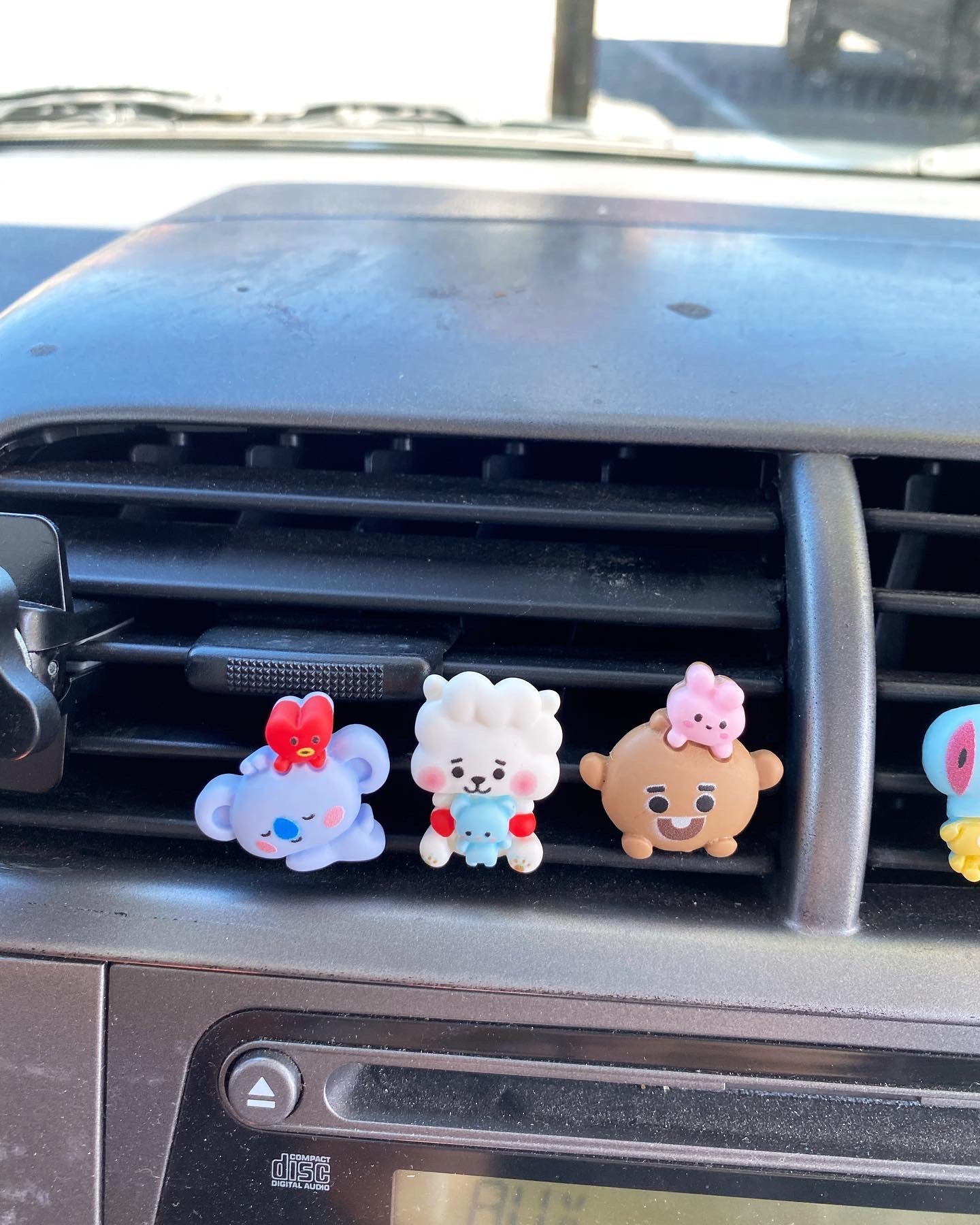 Bt21 Car Clips